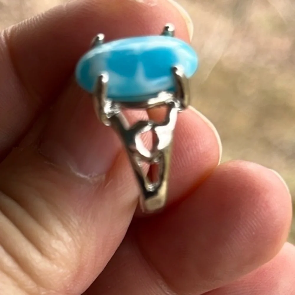 BLUE MOONSTONE RING STAMPED .925 SIZE 6